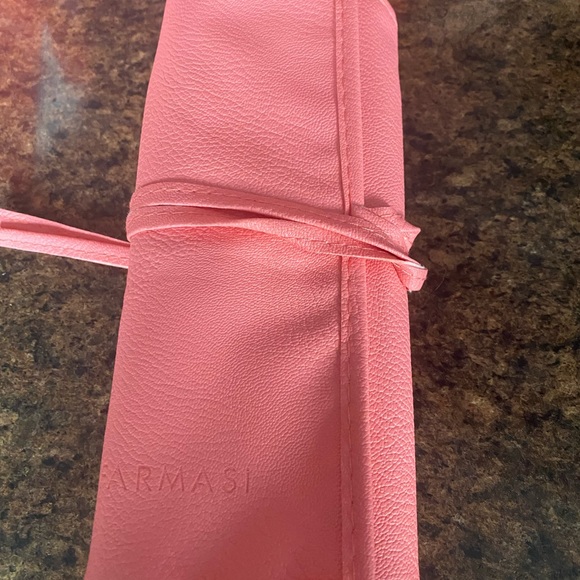 Farmasi 14 Piece  Makeup Brush Set - Picture 3 of 3